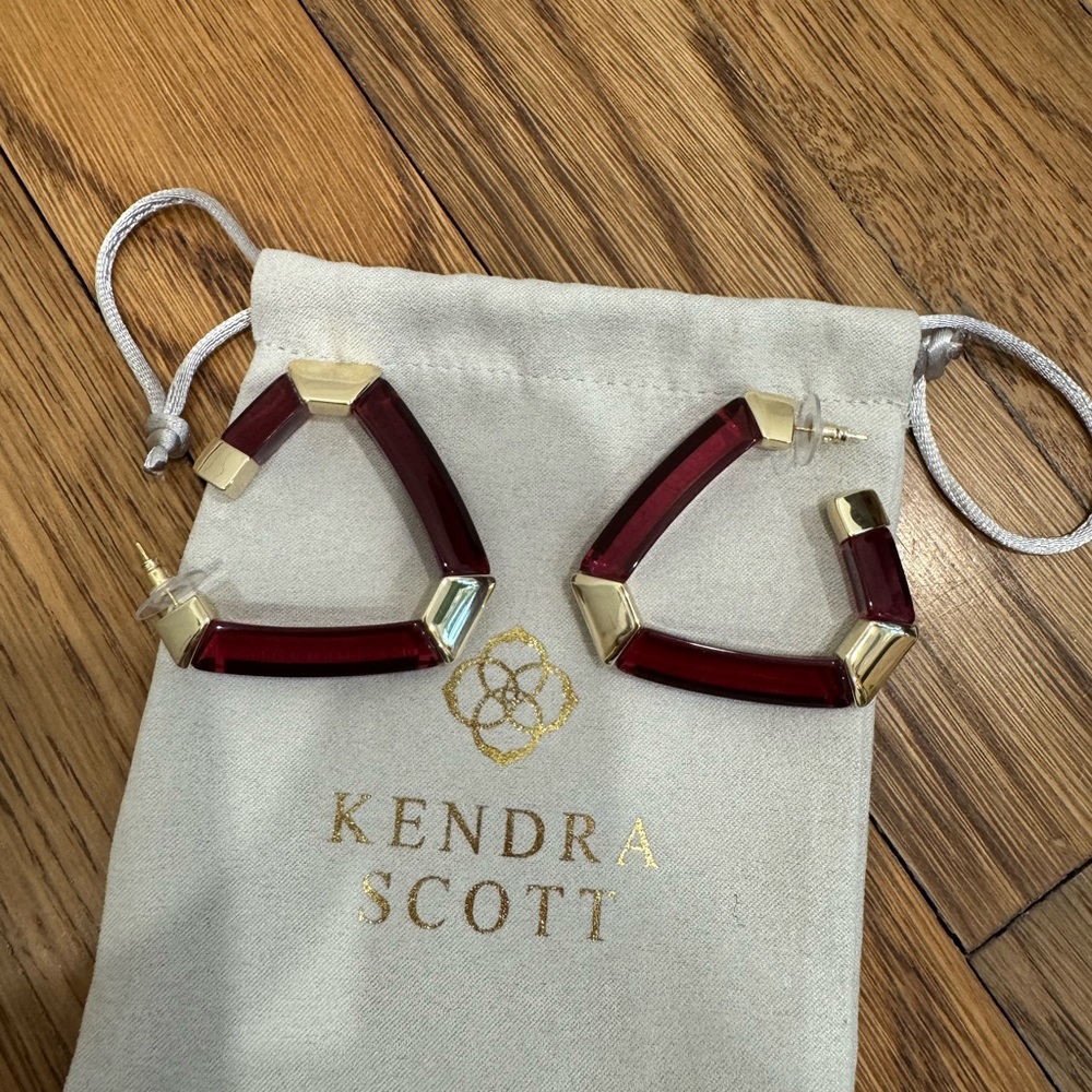 Kendra Scott Burgundy and Gold Geometric Earrings